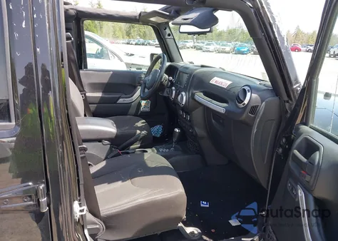 2018 Jeep Wrangler Jk Unlimited Sahara из США, поврежденный, VIN 1C4BJWEG8JL914415